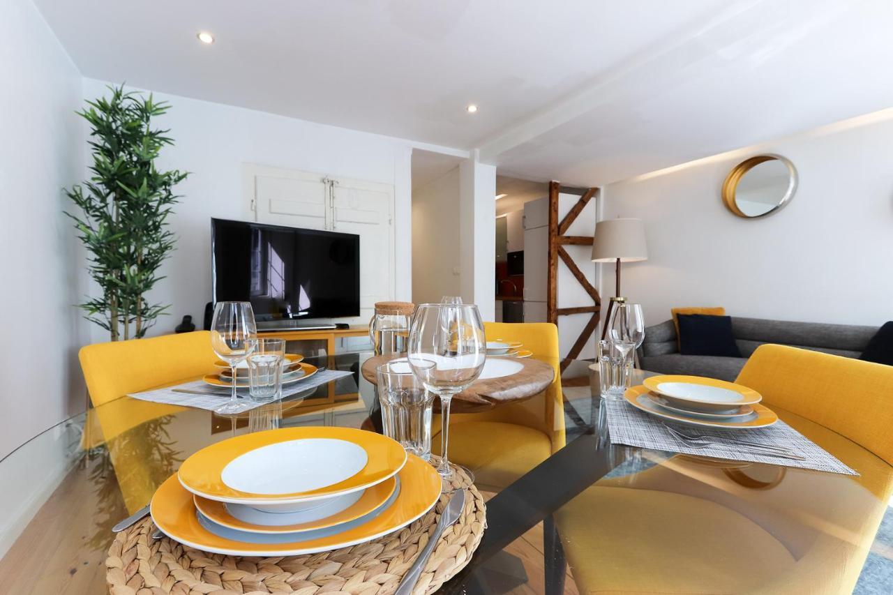 Charming And Stylish Downtown Apt In XIX Century Building Lisboa Eksteriør billede